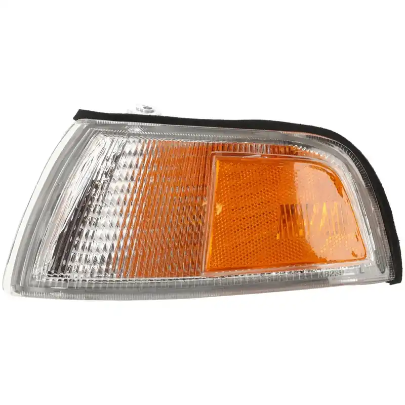Today Only Left Side Parklamp assy 1997 - 2001 MITSUBISHI MIRAGE MI2520107 MR296305 - REGULAR