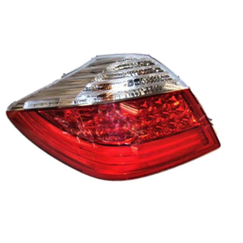 Price Cut Left Side Taillamp assy outer 2009 - 2010 HYUNDAI GENESIS ORIGINAL HY2804121OE 924013M050 - ORIGINAL