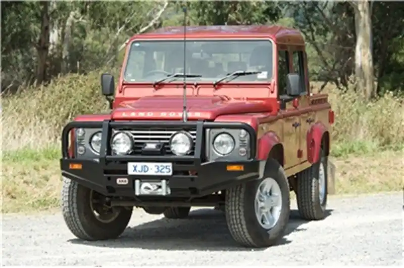 ARB Combar Defender 90/110/130 2009On (Fit Kit NOT Included) While Supplies Last