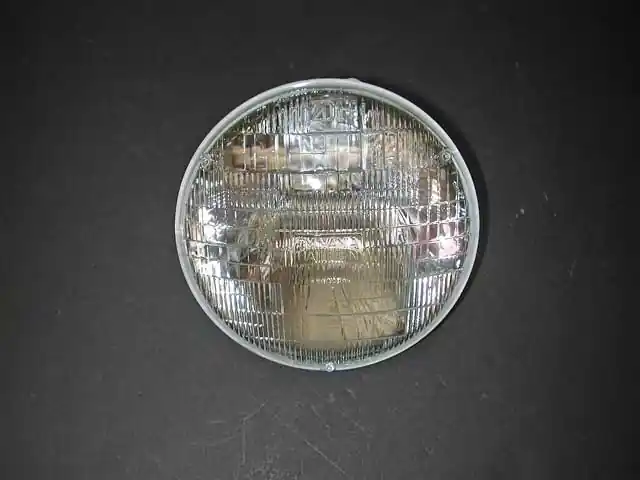 Premium Osram-Sylvania 99963112790, 30831 Headlight; High/Low Beam (7 Inch Diameter) - Porsche